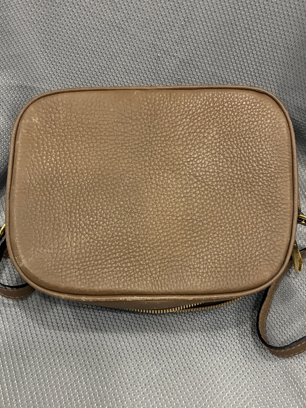 Authentic Gucci Arli Small Brown Leather Crossbody Camera Bag Gold GG-preowned - Picture 7 of 13